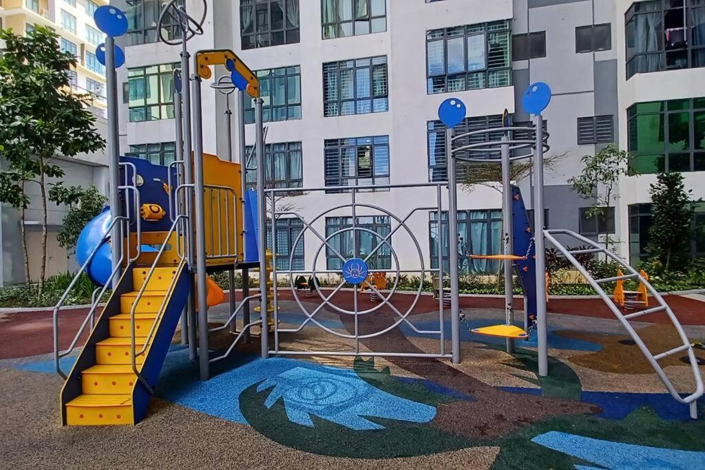 Homestay Arc Cozyhome Austin Hills 4-5Pax Johor Bahru Luaran gambar